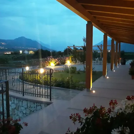 L' Isola Di Arturo * Trento
