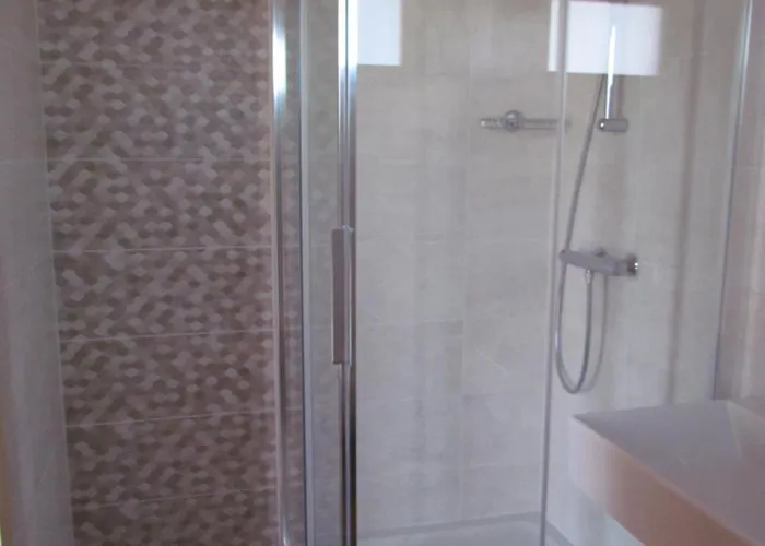 L' Isola Di Arturo בית חווה טרנטו